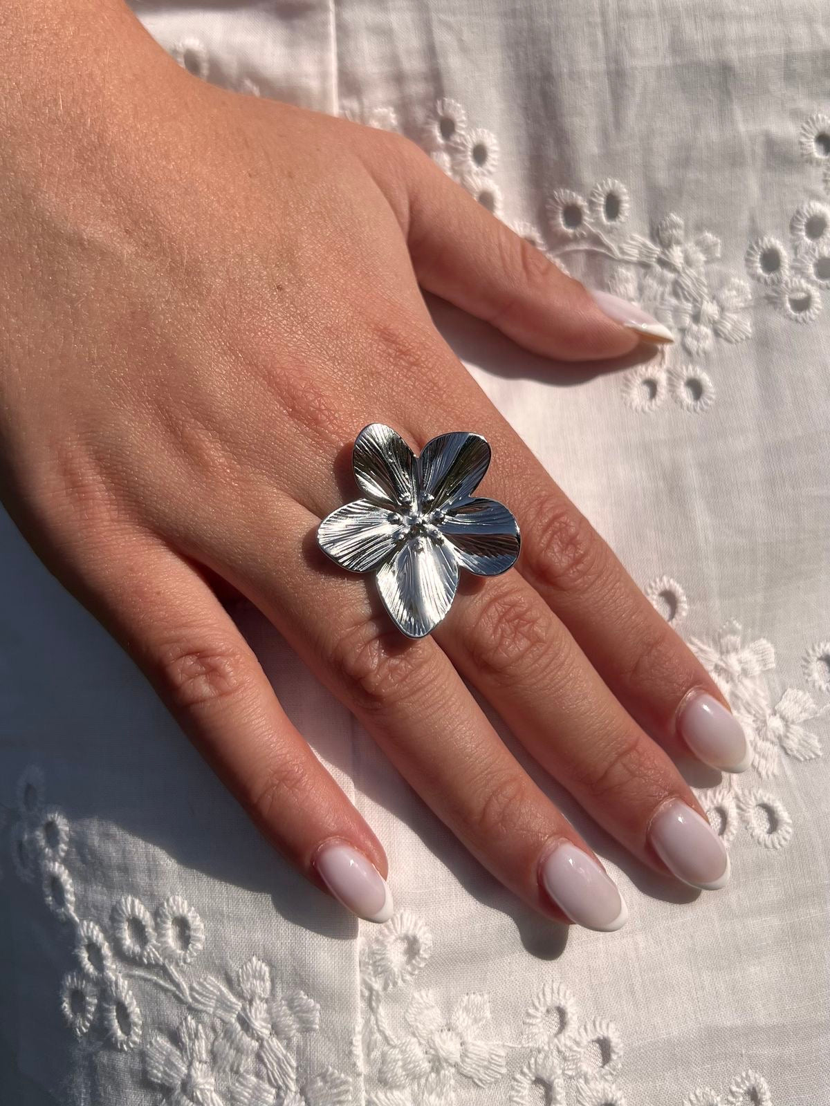 Anillo flower silver