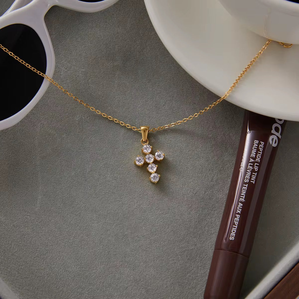 Cadena cruz Faith