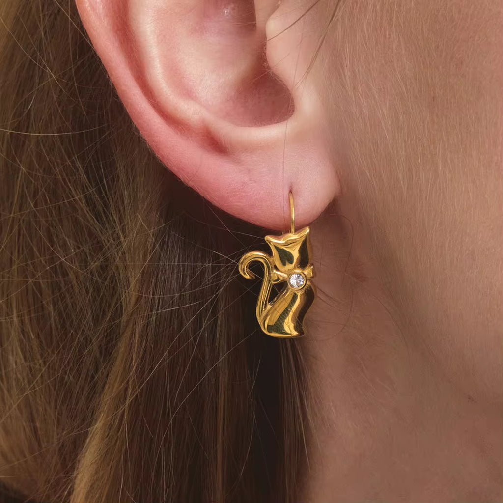 Pendientes Cat